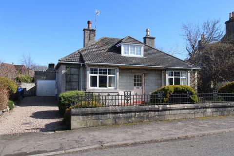 3 bedroom detached house for sale, 3 Kenneth Street, Wick
