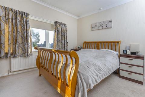 3 bedroom semi-detached house for sale, Burniston Drive, Huddersfield HD3