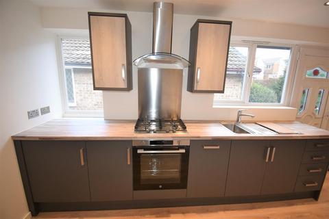28 Long Ridge, Brighouse, HD6 3RZ