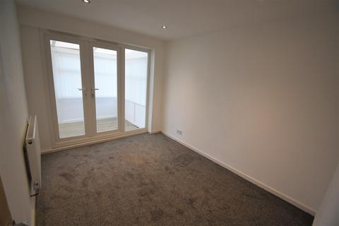 28 Long Ridge, Brighouse, HD6 3RZ