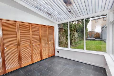 55 Castlegate, Lanark, ML11 9EF