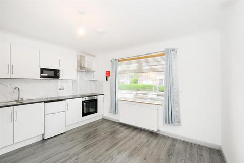 1 bedroom flat to rent, Elphinstone Road, Walthamstow, E17