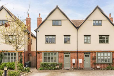 3 bedroom semi-detached house for sale, Thorpe Lea Close, Great Chesterford CB10