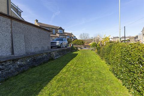 4 bedroom detached house for sale, Square Hill, Huddersfield HD5