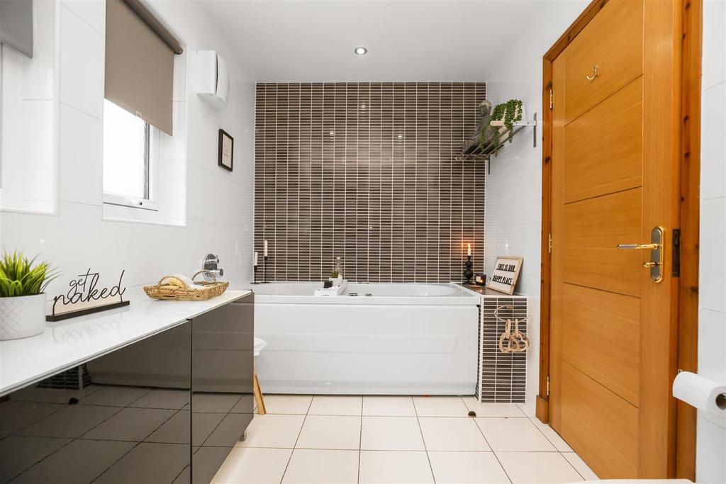 44 Clover Way26.jpg