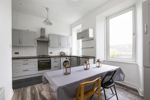 138c Baldridgeburn, Dunfermline, KY12 9EH