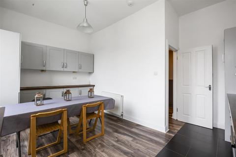 138c Baldridgeburn, Dunfermline, KY12 9EH