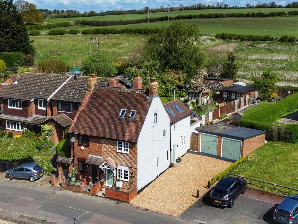 Street, Maulden, Bedfordshire... 3 bed semidetached house for