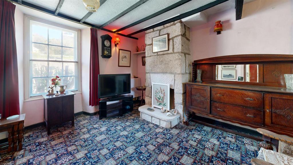 131-High-St-Living-Room 1.jpg