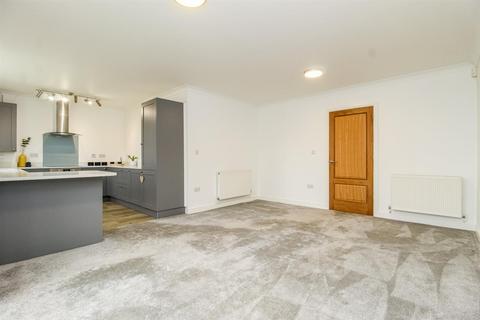 2 bedroom ground floor flat for sale, Colley Gardens, Stanley WF3