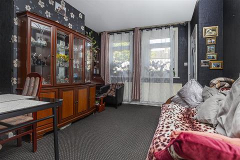2 bedroom terraced house for sale, Brown Royd Avenue, Huddersfield HD5