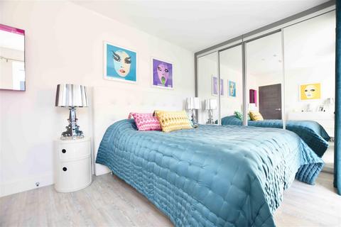 1 bedroom apartment for sale, Swan Street, Isleworth