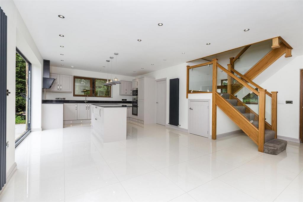 Living/Dining Kitchen