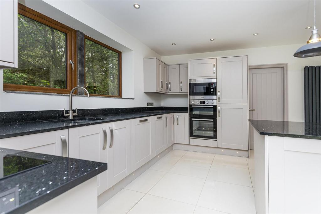 Living/Dining Kitchen