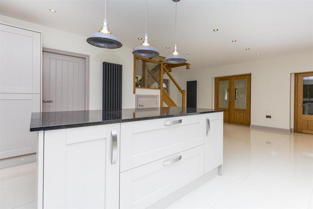 Living/Dining Kitchen