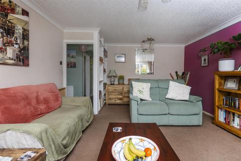 2 bedroom semi-detached bungalow for sale, Celandine Drive, Huddersfield HD3