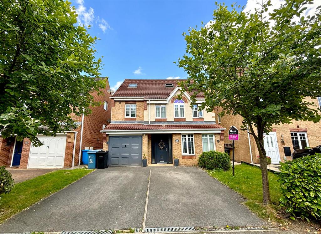 Staunton Park, Kingswood, Hull 5 bed detached house for sale £320,000