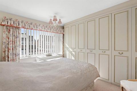 90 Beachcroft Road, Kingswinford, DY6 0HU
