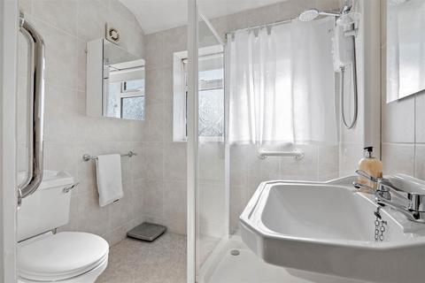 90 Beachcroft Road, Kingswinford, DY6 0HU