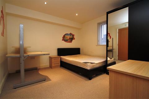 2 bedroom apartment to rent, Pyramid Court, Winmarleigh Street, Warrington