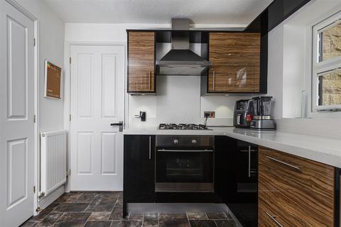 4 Botham Fields, Huddersfield, HD3 4PJ
