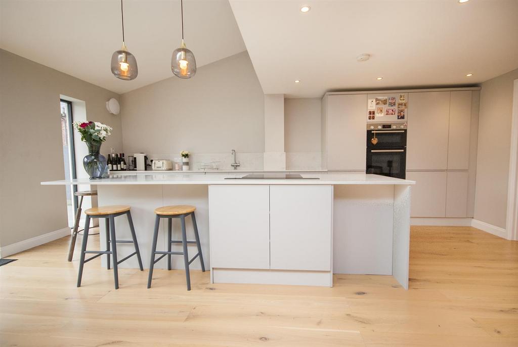 Open Plan Kitchen, Diner and Lounge
