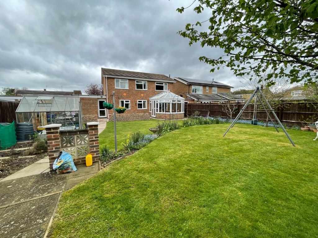 Whitney Drive, Stevenage 4 bed house for sale £799,995