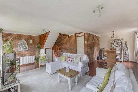 3 bedroom semi-detached house for sale, Hale Street, East Peckham, Tonbridge