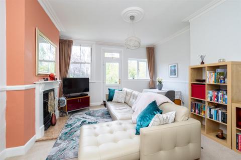 1 bedroom flat for sale, Grove Road, Sutton