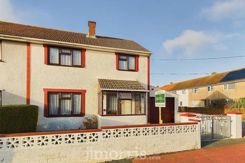 3 bedroom end of terrace house for sale, 10 Brynawelon, Stop And Call, Goodwick