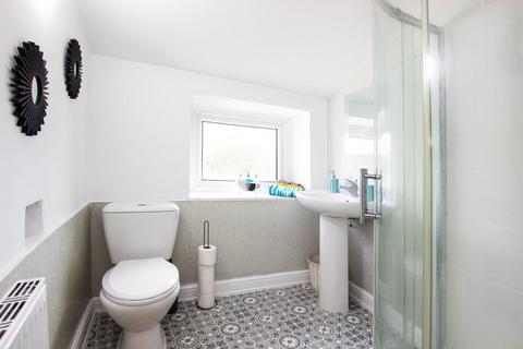 1 Bog Height Road, Darwen, BB3 0AW