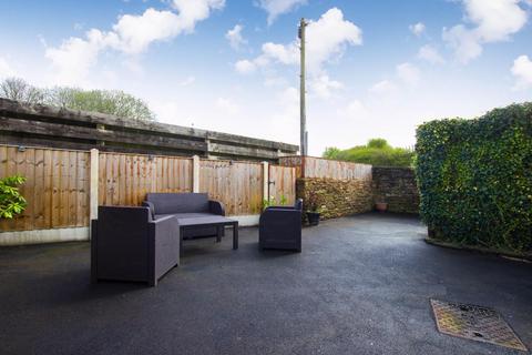 1 Bog Height Road, Darwen, BB3 0AW