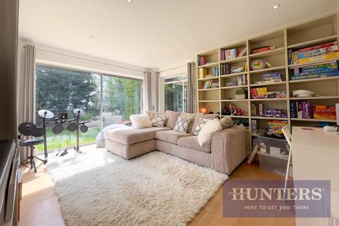 Wych Wood Coombe End, Kingston Upon Thames, KT2 7DQ