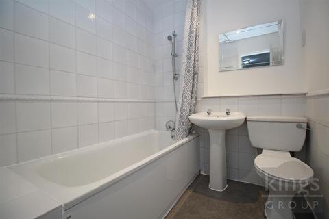 Flat 18, Trinity House Trinity Lane, Waltham Cross, EN8 7EF