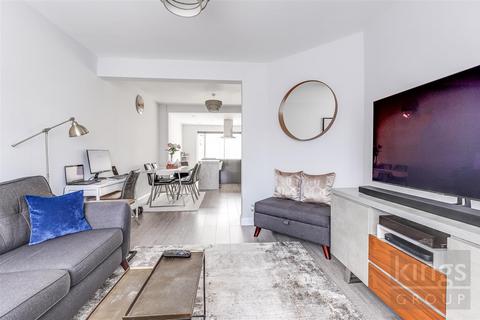 4 Mapleton Crescent, Enfield, EN3 5RA