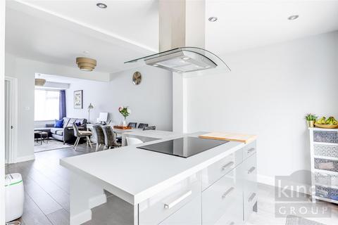 4 Mapleton Crescent, Enfield, EN3 5RA