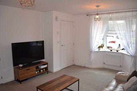 3 bedroom semi-detached house to rent, Thorneycroft Way, Crewe CW1
