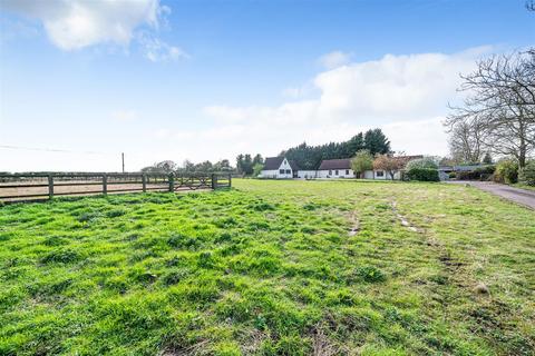 5 bedroom detached house for sale, Colesden Road, Wilden