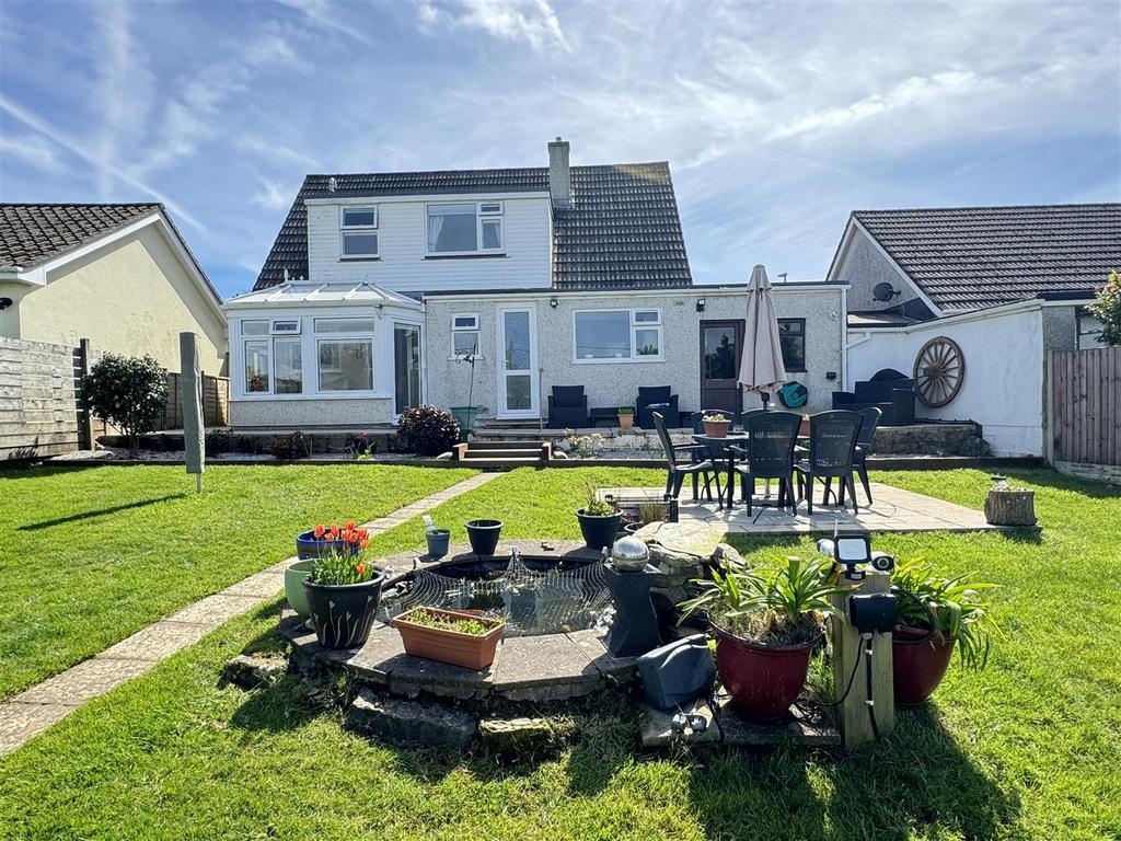 Porthmeor Road, St. Austell 4 bed detached house for sale £465,000