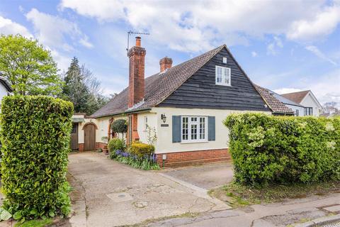 Swingletrees Dorking Road, Tadworth, KT20 5SL