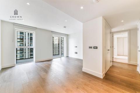 2 bedroom apartment to rent, Cascade Way, London W12