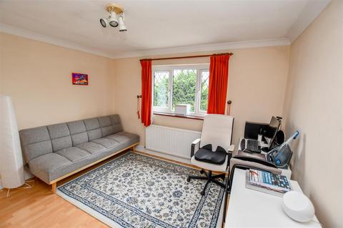 1 bedroom flat for sale, St. Annes Road, London Colney