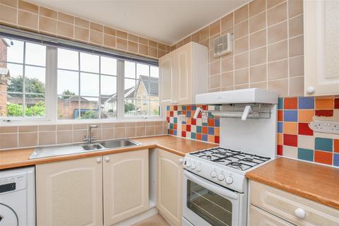 3 bedroom terraced house for sale, Floral Drive, London Colney, AL2