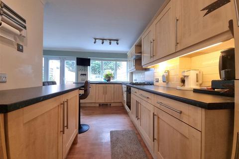 12 Birchley Rise, Solihull, B92 7QD