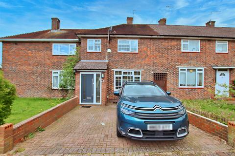 3 bedroom end of terrace house for sale, Catterick Way,Borehamwood
