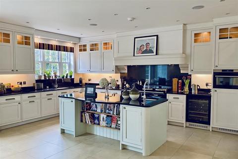 6 bedroom detached house for sale, The Glade, Kingswood