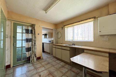 6 Alexander Close, Catshill, Bromsgrove, B61 0PF