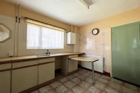 6 Alexander Close, Catshill, Bromsgrove, B61 0PF