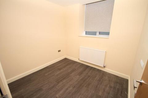 1 bedroom apartment to rent, High Street, Idle, Bradford