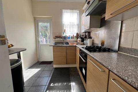 3 bedroom house for sale, Kinfauns Road, Goodmayes